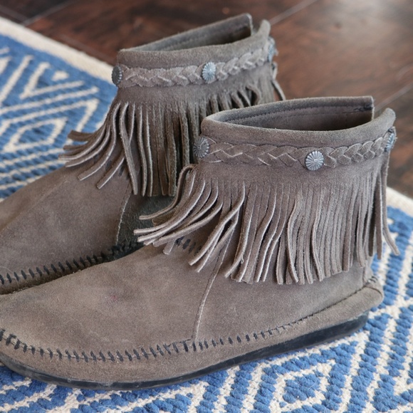 Minnetonka Grey Ankle Boot - Picture 6 of 8